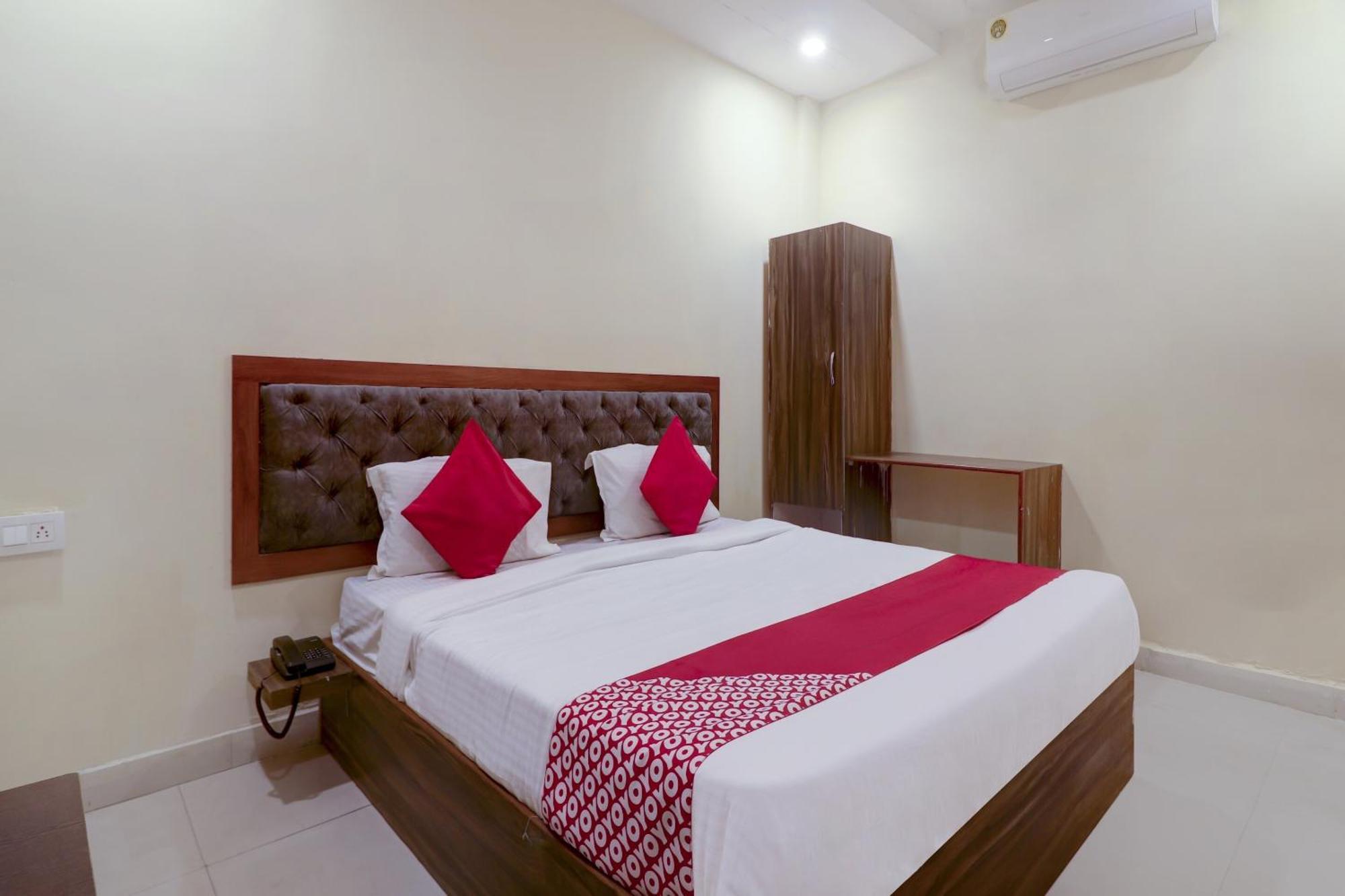 Hotel O Rsquare Elite Sururnagar Dış mekan fotoğraf